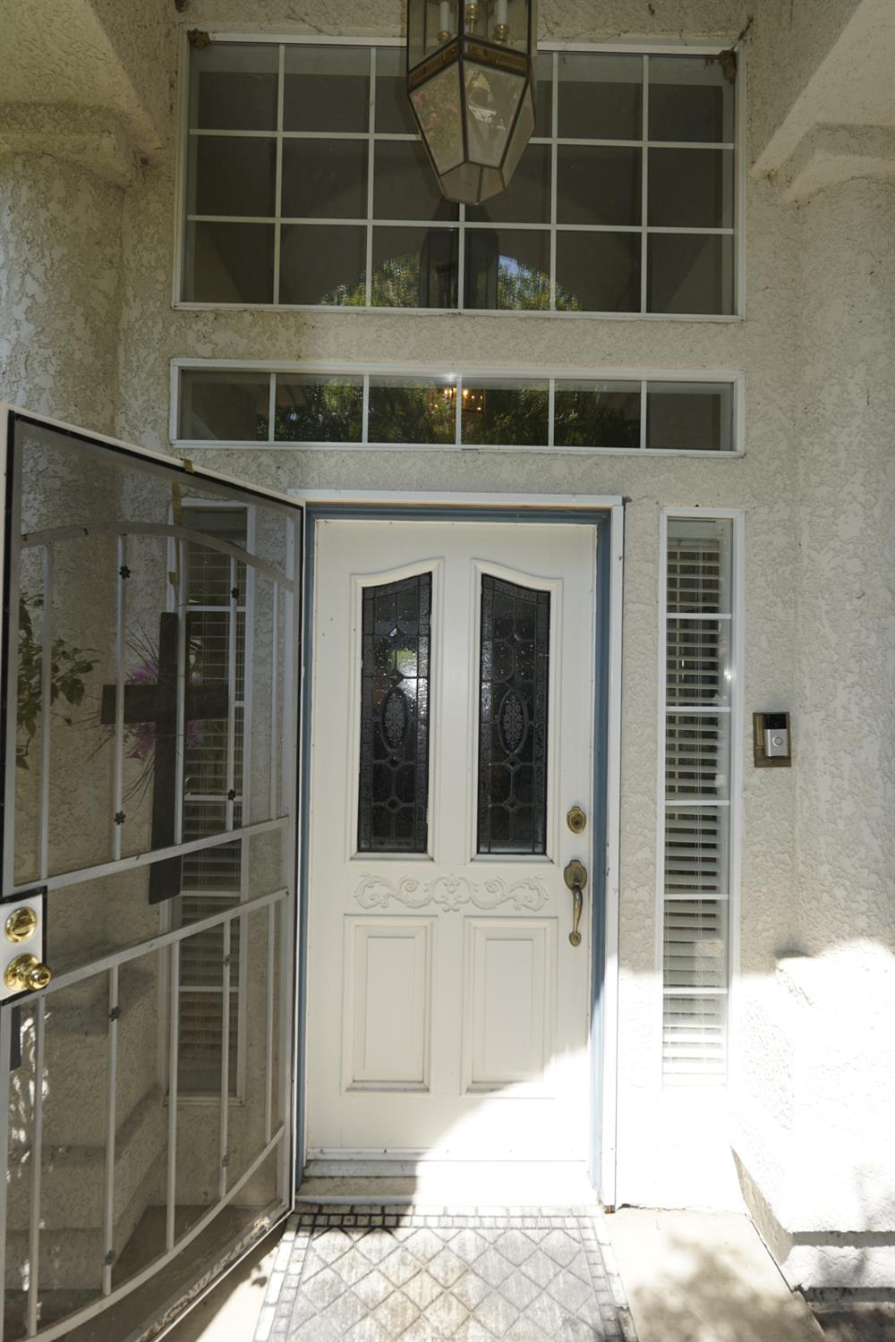 742 N Marion Ave, Clovis, CA 93611