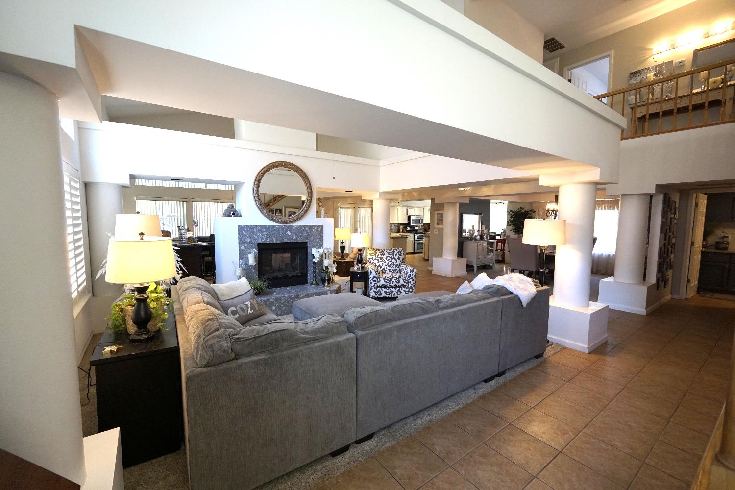 742 N Marion Ave, Clovis, CA 93611