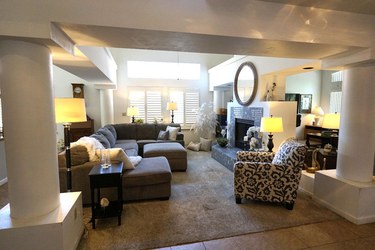 742 N Marion Ave, Clovis, CA 93611