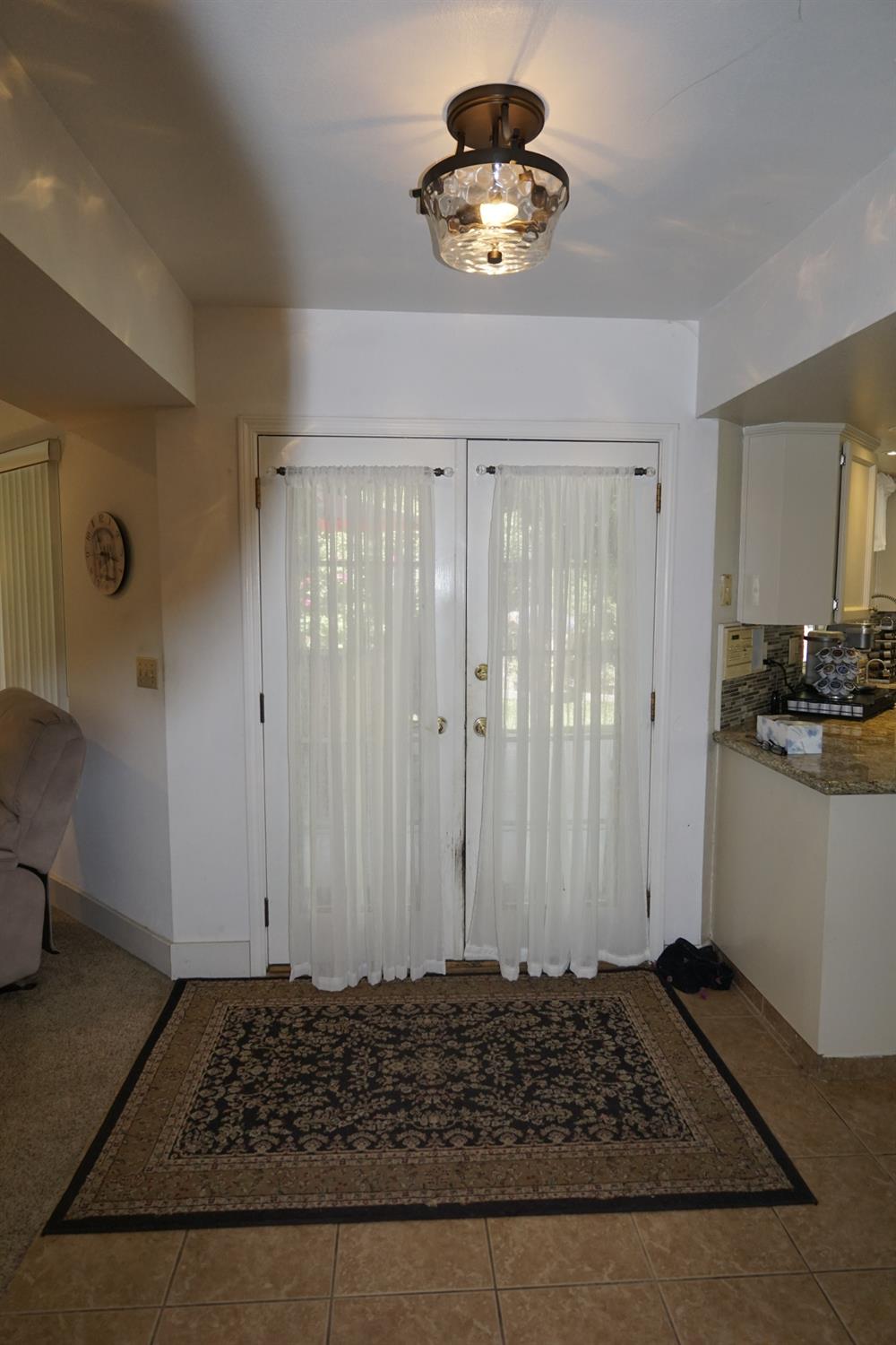742 N Marion Ave, Clovis, CA 93611