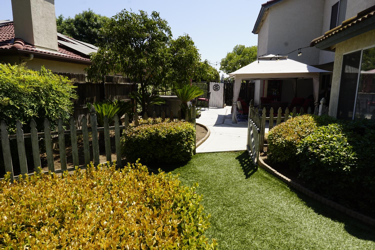 742 N Marion Ave, Clovis, CA 93611