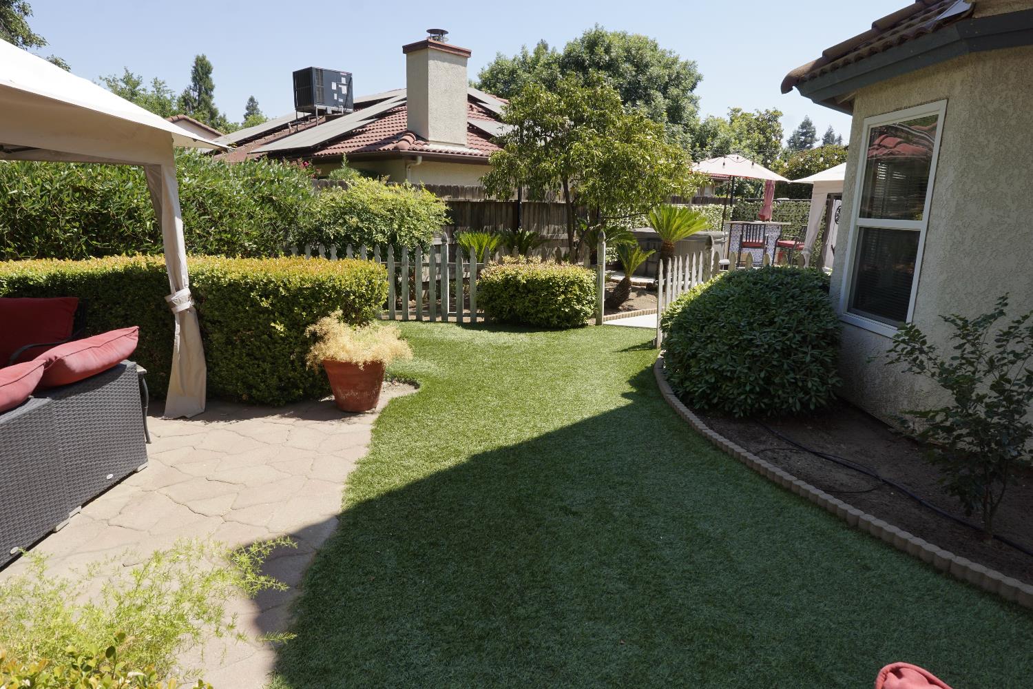 742 N Marion Ave, Clovis, CA 93611