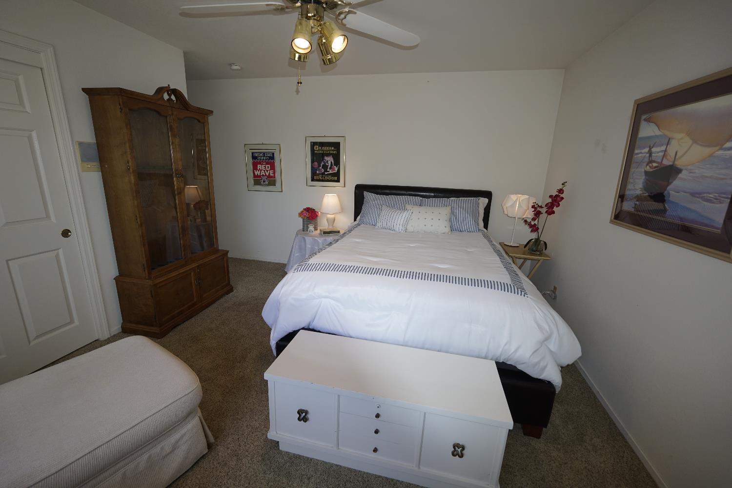 742 N Marion Ave, Clovis, CA 93611