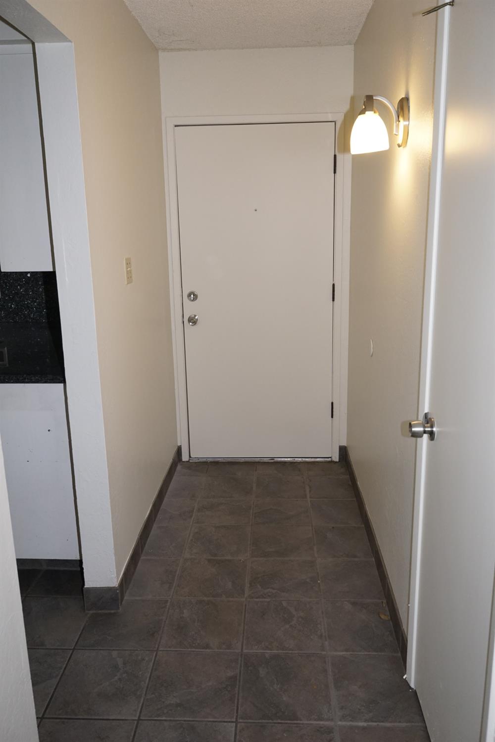 5936 E Lansing Way, Fresno, CA 93727