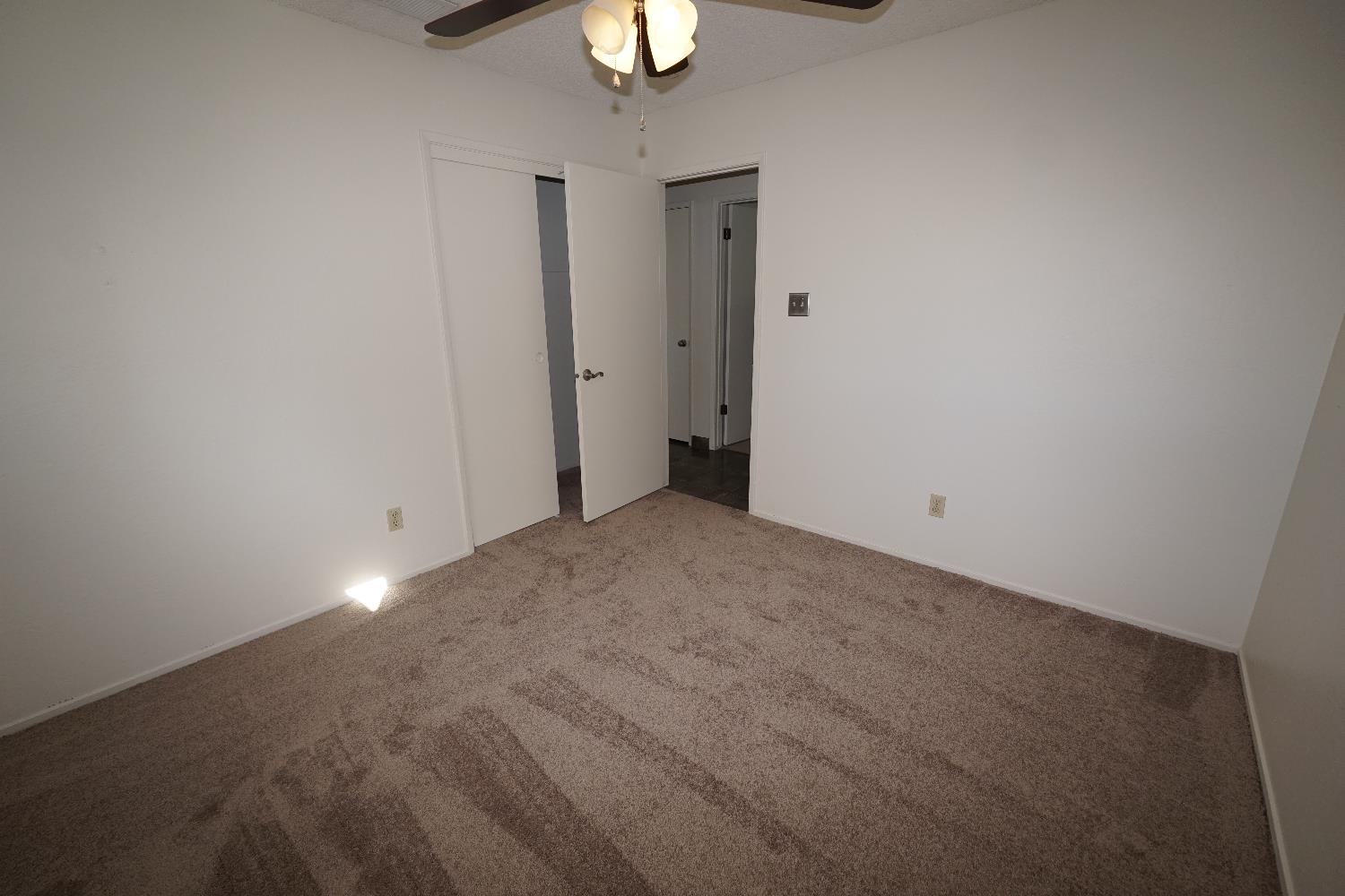 5936 E Lansing Way, Fresno, CA 93727