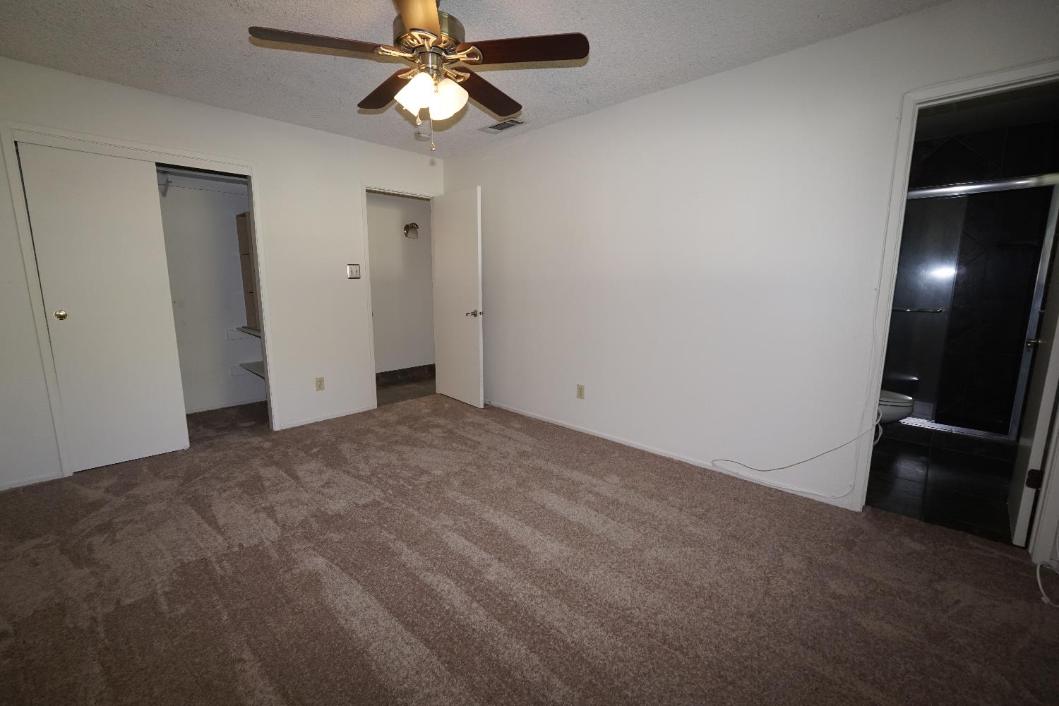 5936 E Lansing Way, Fresno, CA 93727