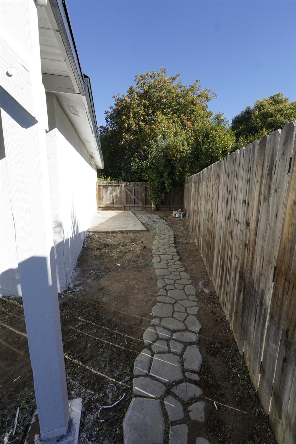 5936 E Lansing Way, Fresno, CA 93727