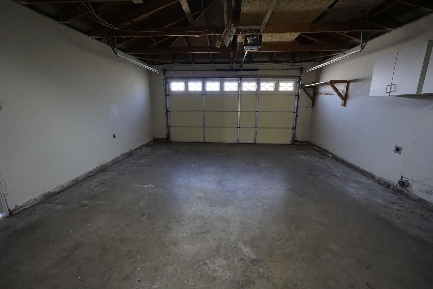 5936 E Lansing Way, Fresno, CA 93727