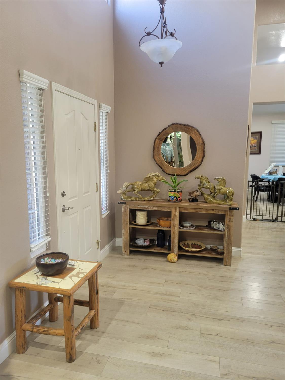 5919 W Chennault Ave, Fresno, CA 93722