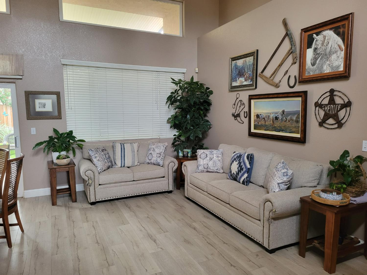 5919 W Chennault Ave, Fresno, CA 93722