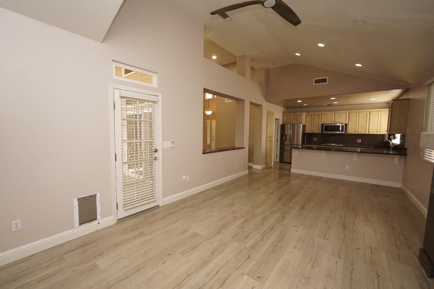 5919 W Chennault Ave, Fresno, CA 93722