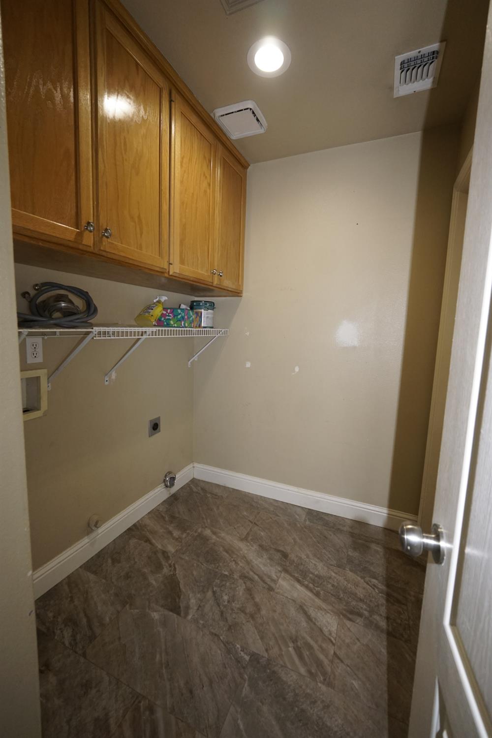 5919 W Chennault Ave, Fresno, CA 93722