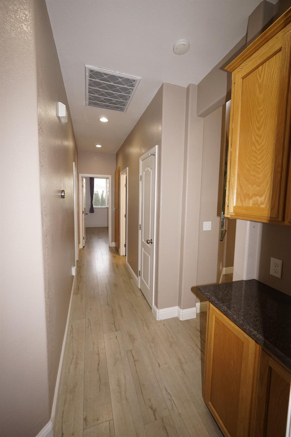 5919 W Chennault Ave, Fresno, CA 93722