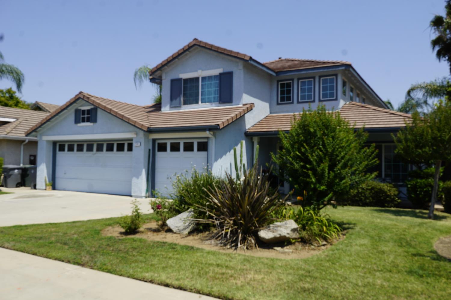 2741 Fremont Ave, Clovis, CA 93611